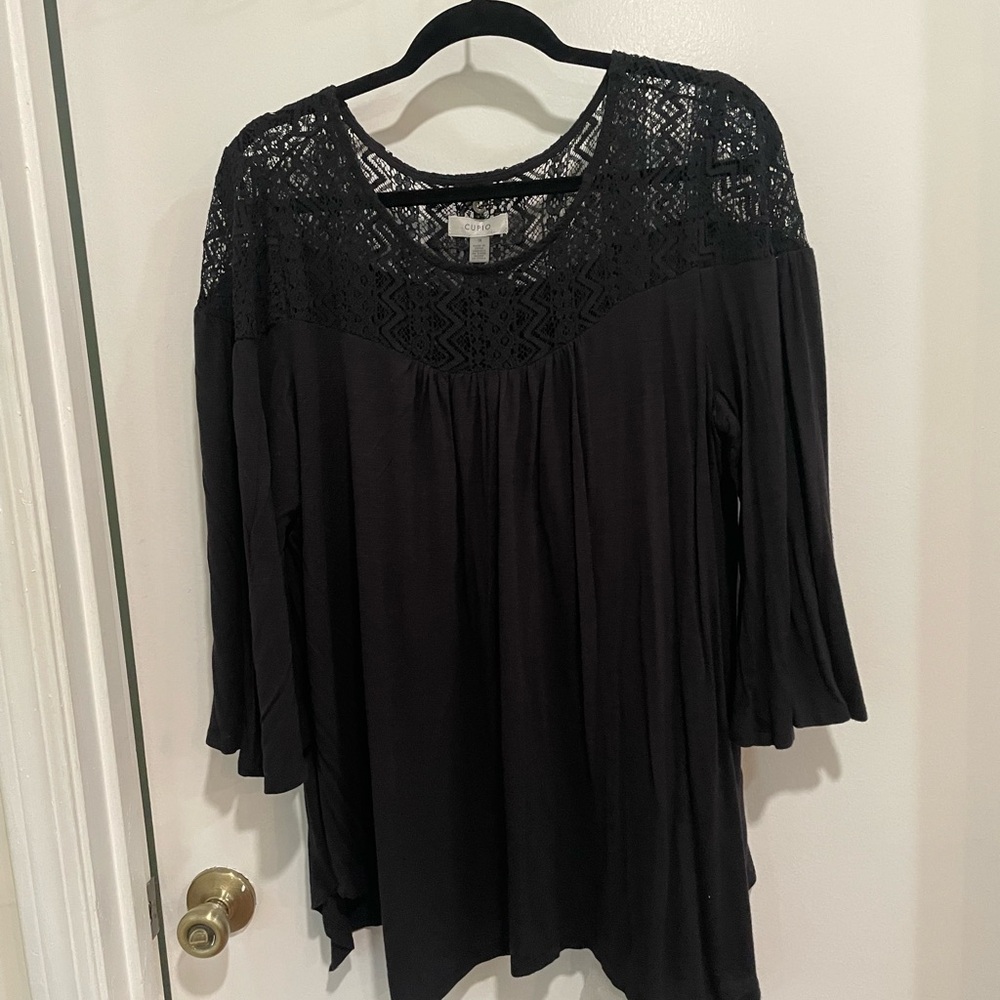 Elegant Black Lace Women's Top